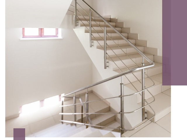 Установка и замена перил в подъезде в Соли-Илецке