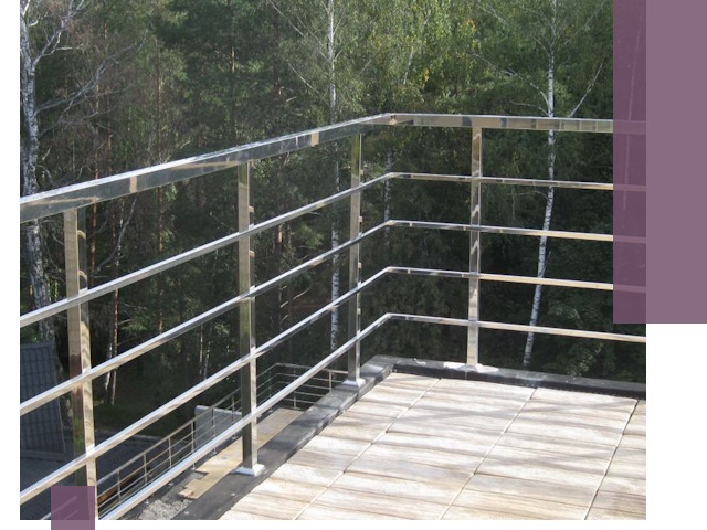 Парапеты из нержавеющей стали в Соли-Илецке — изготовление и монтаж