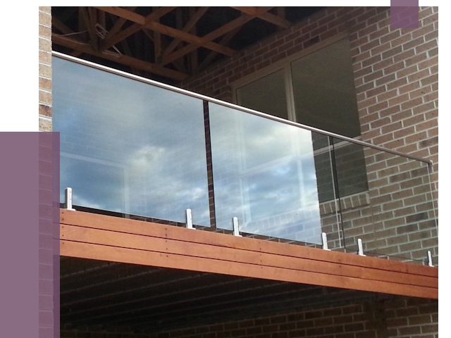 Стеклянные парапеты на крыше и террасе в Соли-Илецке от 11720 руб. | ПРОЛЁТ-Сои